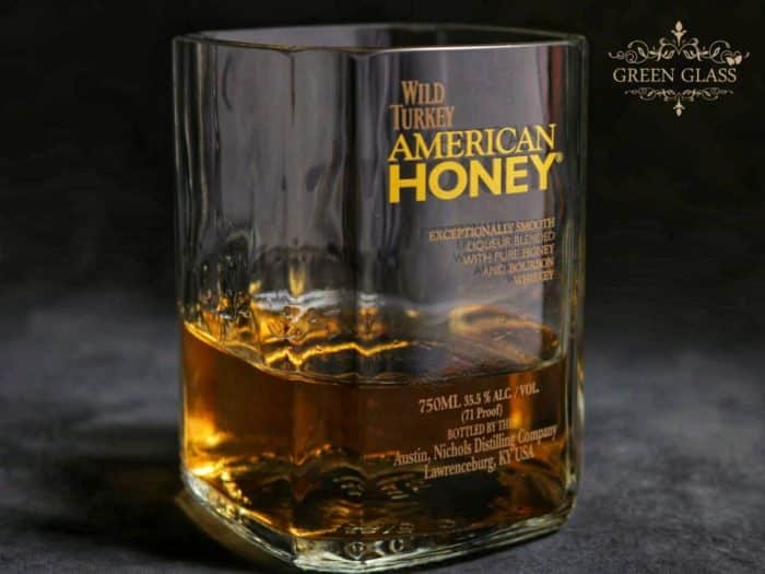 Vaso de whisky Wild Turkey Honey